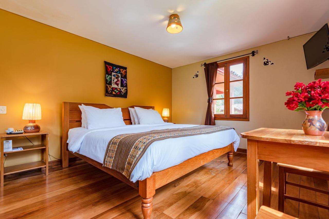 Hotel Pakaritampu Ollantaytambo Exteriör bild