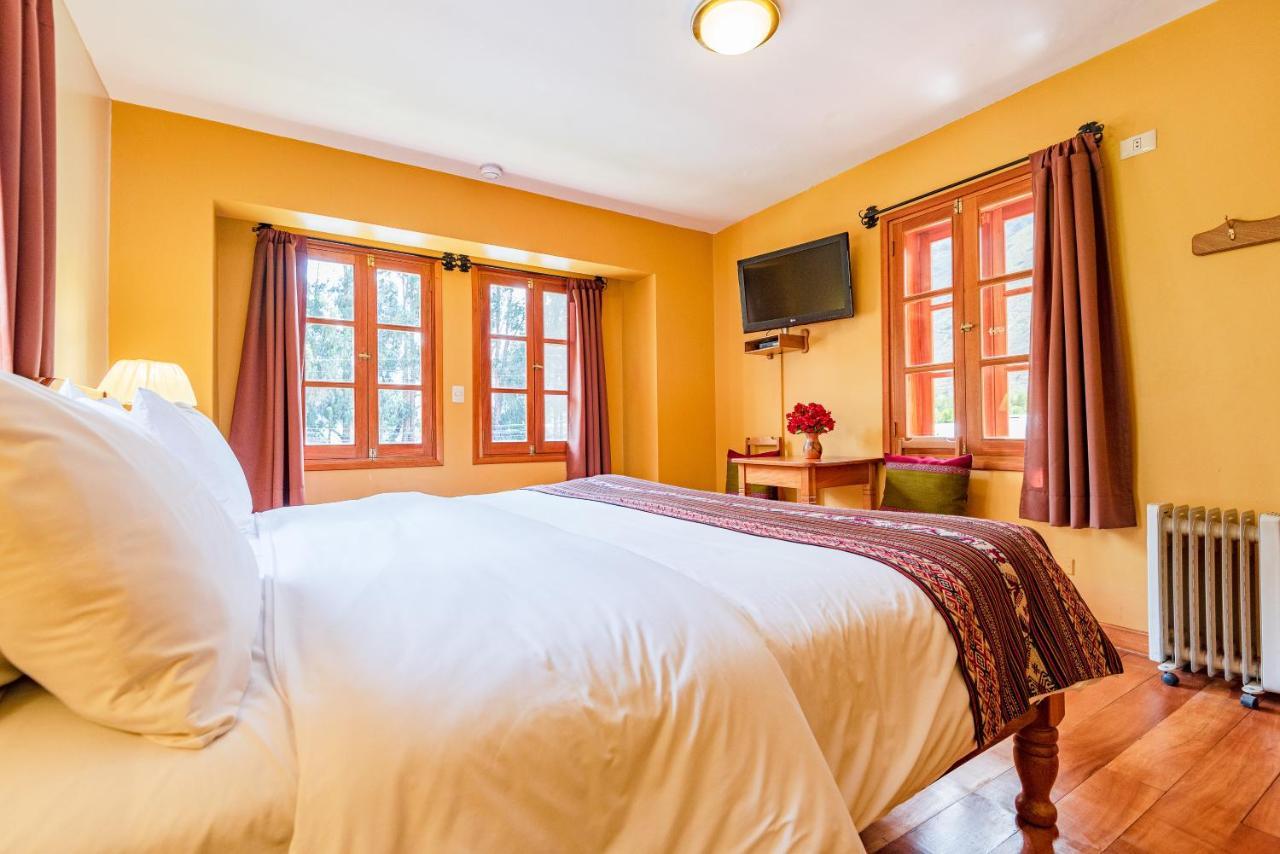 Hotel Pakaritampu Ollantaytambo Exteriör bild