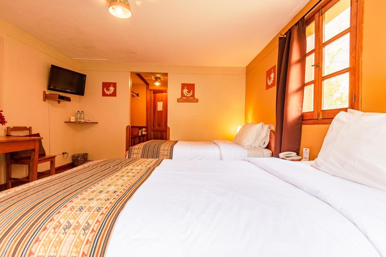 Hotel Pakaritampu Ollantaytambo Exteriör bild