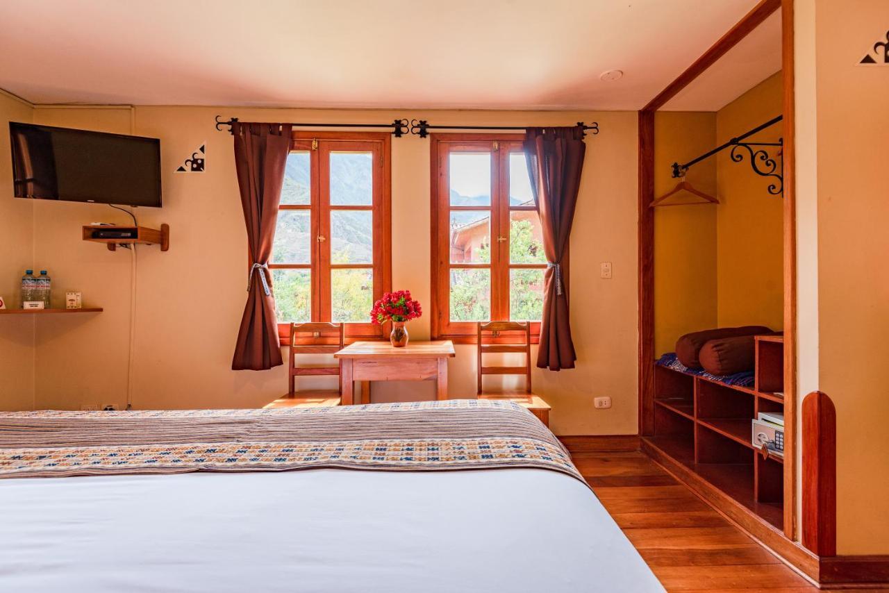 Hotel Pakaritampu Ollantaytambo Exteriör bild
