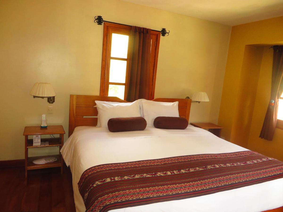 Hotel Pakaritampu Ollantaytambo Exteriör bild